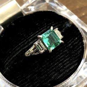 Pt900 エメラルドリング