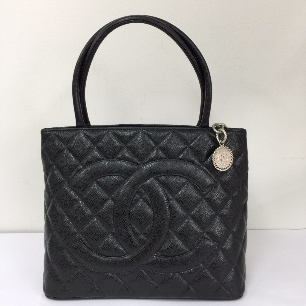 シャネル 復刻トートバッグの買取実績 | 買取専門店さすがや