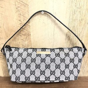 グッチ GG キャンバス アクセサリーポーチ