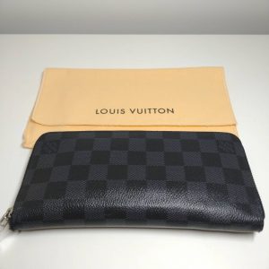 ルイヴィトン　ダミエグラフィット　ヴェルティカル　財布