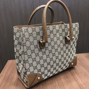 グッチ ハンドバッグ