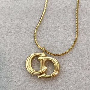 Christian Dior ネックレス　ゴールドカラー