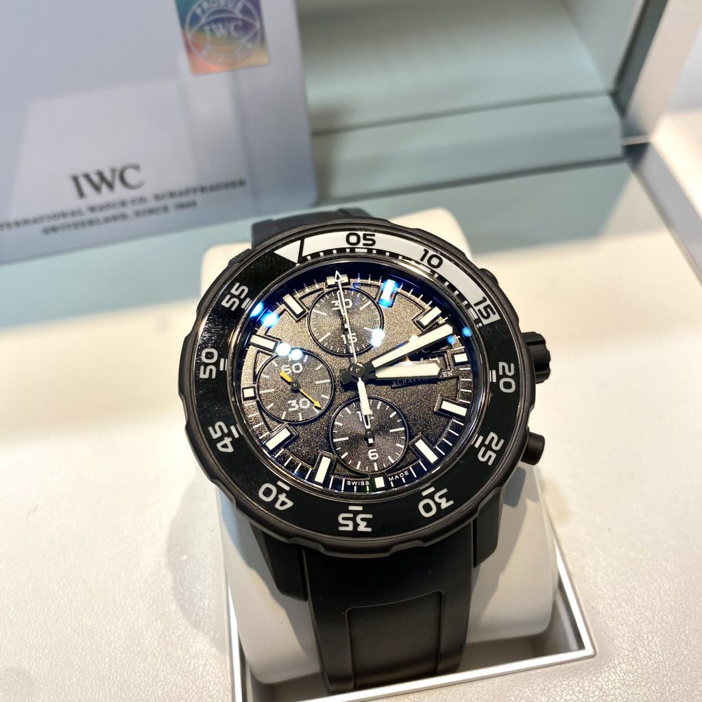IWC アクアタイマー クロノグラフ ガラパゴスアイランド IW376705の 