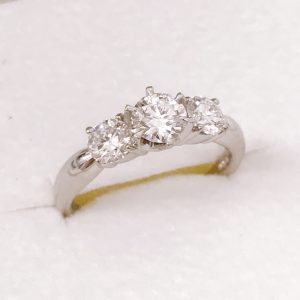 Pt900 ダイヤ付リング