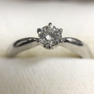 ダイヤモンド指輪