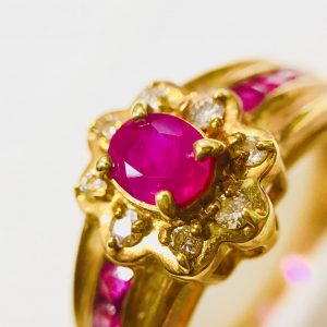 K18 ルビー(0.36ct 0.31ct)メレダイヤモンド(0.12ct) リング
