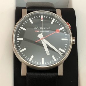 モンディーン腕時計