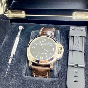 パネライ　ルミノール　手巻き