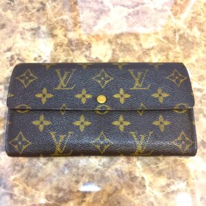 LOUIS VUITTON モノグラム財布