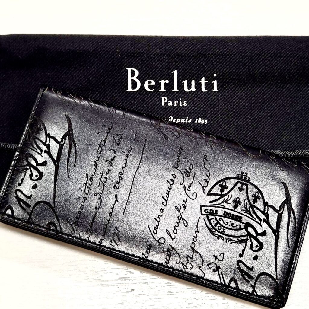 Berluti ベルルッティ カリグラフィー サンタル エンウォレット