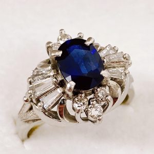 Pt900 サファイア付 リング