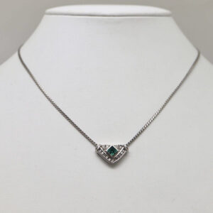 pt900 エメラルドネックレス 0.24ct メレダイヤ 0.20ct