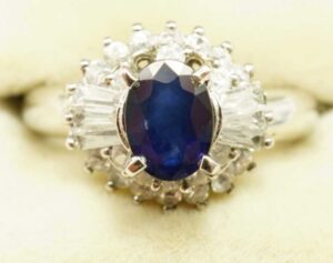 サファイヤ0.8ct　リング