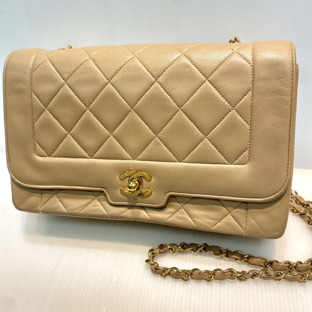 シャネル マトラッセ チェーンショルダーバッグ ベージュの買取実績  