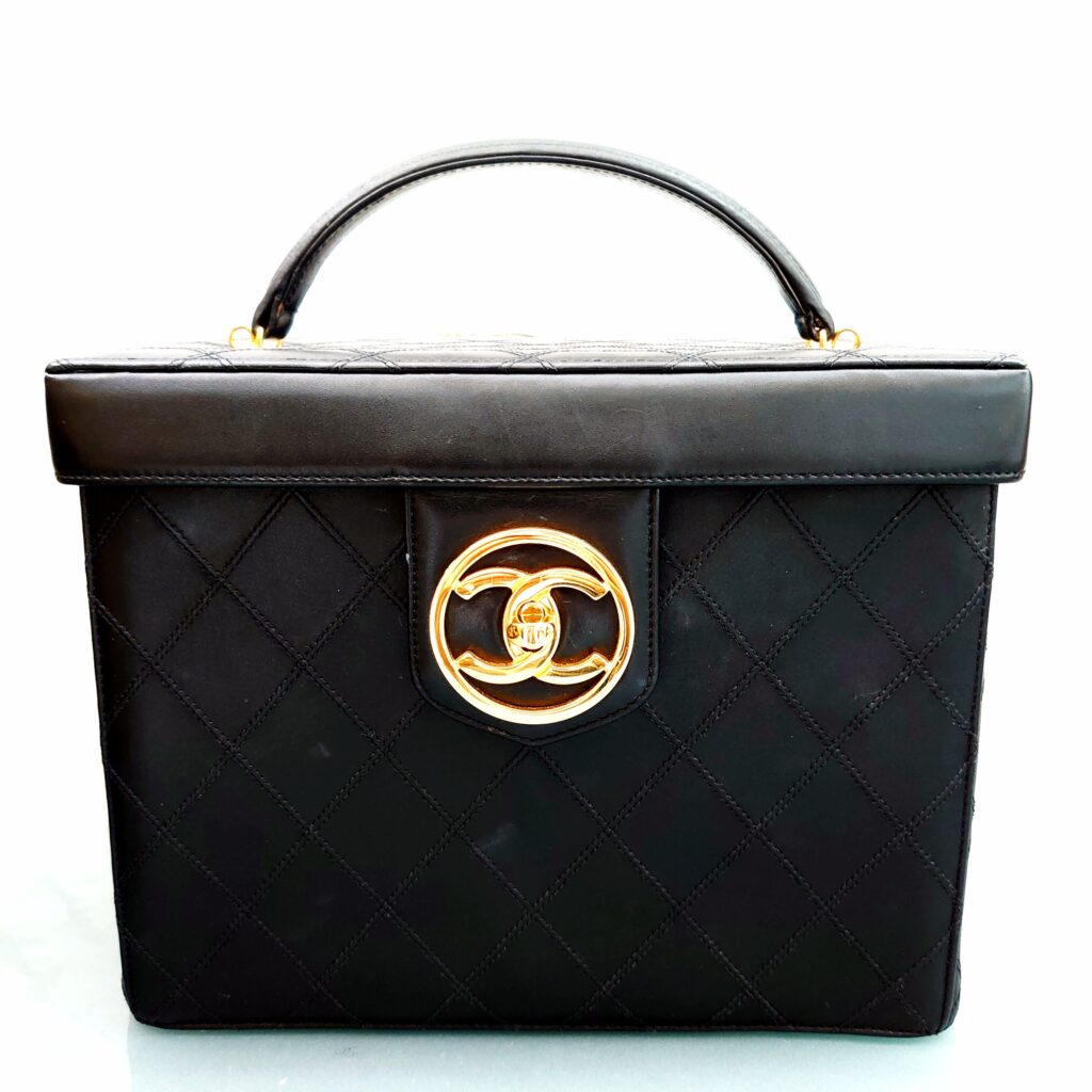 CHANEL メイクボックス | gulatilaw.com