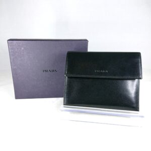 PRADA NERO 二つ折り財布