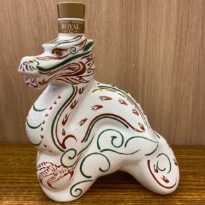 SUNTORY WHISKEY ROYAL 12year　サントリー　ウイスキー　ローヤル　12年　干支ボトル　龍　辰