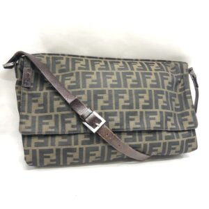 FENDI　フェンディ　ズッカ柄　ショルダーバッグ