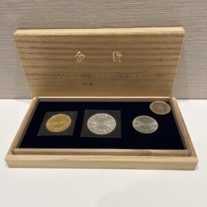 純金コイン / 記念硬貨