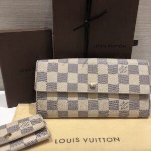 ルイ・ヴィトン アズール ポルトフォイユ サラ / ミュルティクレ4