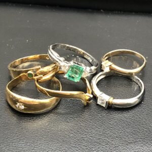 金　プラチナ　リング