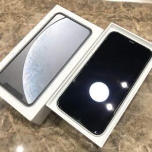 iPhone XR 128GB ホワイト