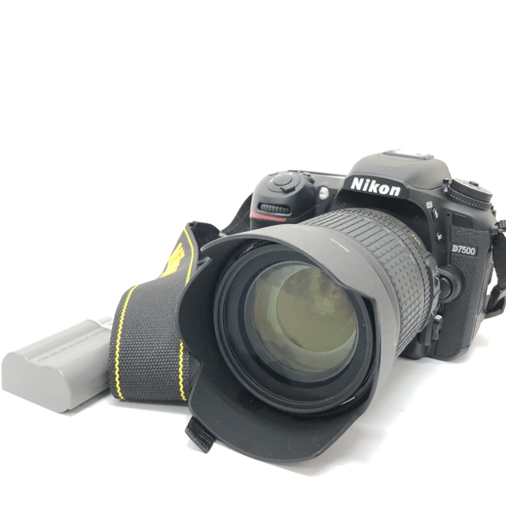 Nikon(ニコン)　D7500　一眼レフカメラ