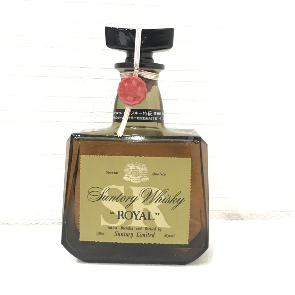 Suntory whiskey ROYAL 720ml