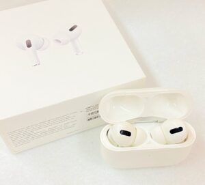AirPods Pro ワイヤレス充電ケース付属