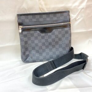 Louis Vuitton ルイヴィトン ダミエグラフィット トマス