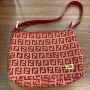 FENDI　フェンディ　ハンドバッグ　ズッカ　レッド　レディース　鞄　カジュアル　おしゃれ