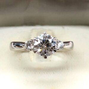 ダイヤモンド リング