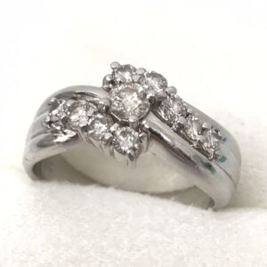 Pt900メレダイヤ付リング