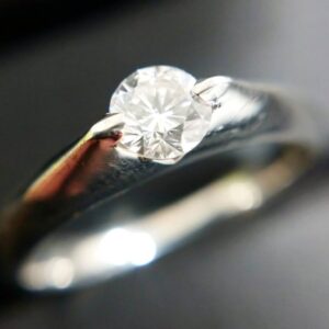 Pt900　ダイヤリング