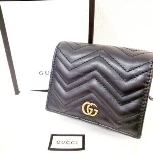 GUCCI グッチ マーモント 二つ折り財布