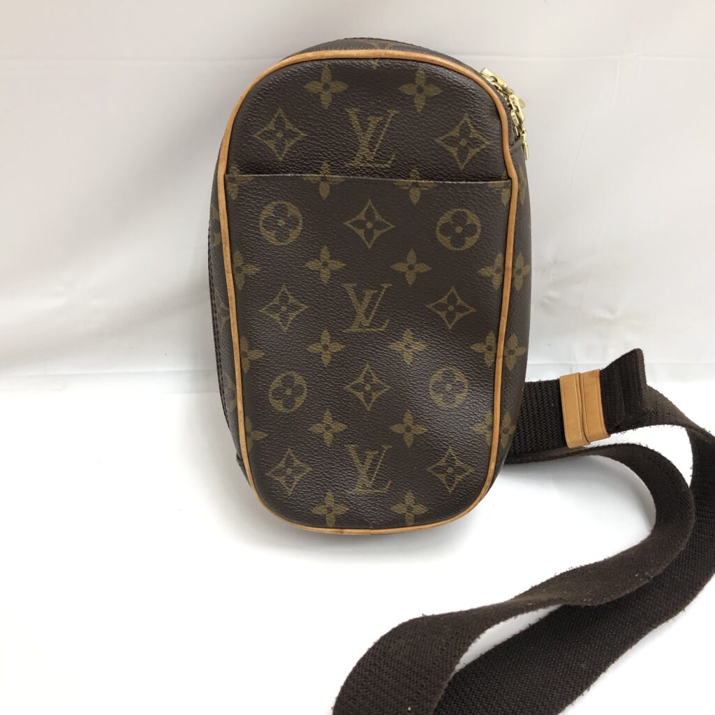 LOUIS VUITTON ルイヴィトン モノグラム ポシェットガンジュ ボディ