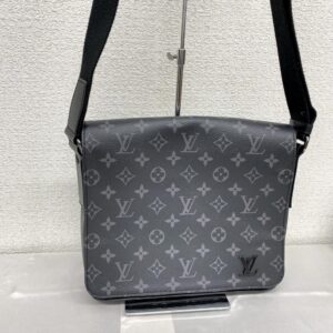 Louis Vuitton ルイヴィトン モノグラム エクリプス メッセンジャー