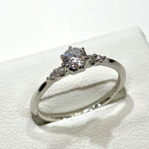Pt950　0.27ctダイヤ付きリング