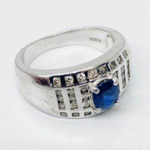 Pt900 サファイア0.72ct付き リング