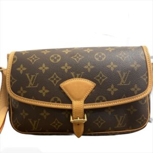 Louis Vuitton ソローニュ ルイヴィトン ショルダー バッグ LV