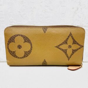 ルイヴィトン ジャイアントモノグラム 長財布