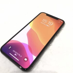 iPhone X ブラック 256GB docomo ○判定