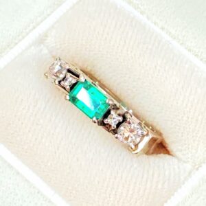 Pt900 エメラルドリング