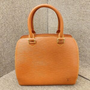 Louis Vuitton エピ ライン ポンヌフ マンダリン LV ルイ ヴィトン バッグ