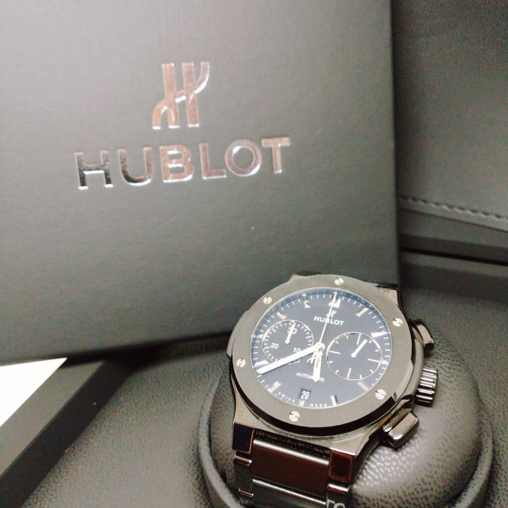 HUBLOT ウブロ クラシックフュージョン 520.CM.1170.CM