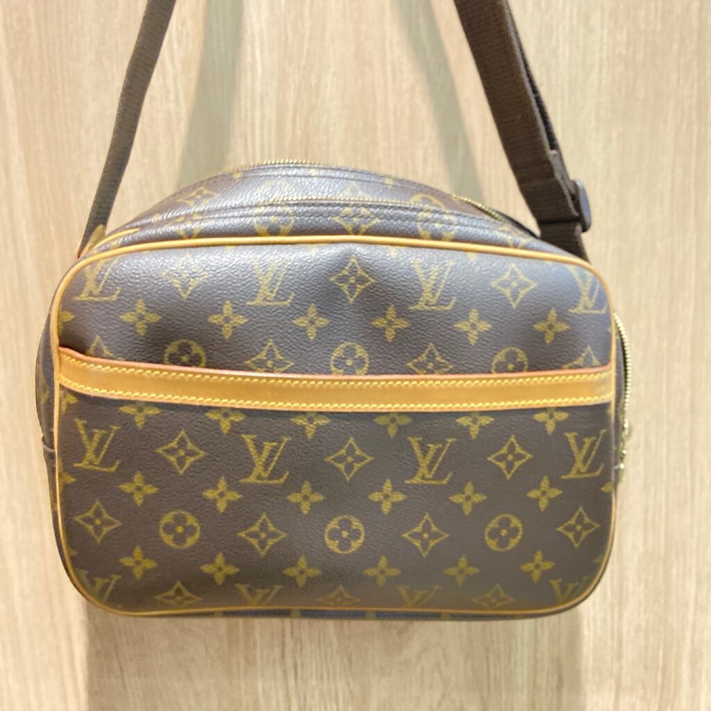 Louis Vuitton　ショルダーバック　リポーター