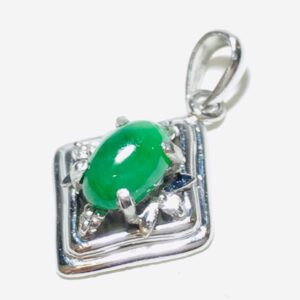 翡翠　プラチナペンダントトップ