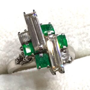 Pt900 ダイヤモンド1.45ct エメラルド0.6ct リング