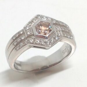 Pt900 メレダイヤ付きリング