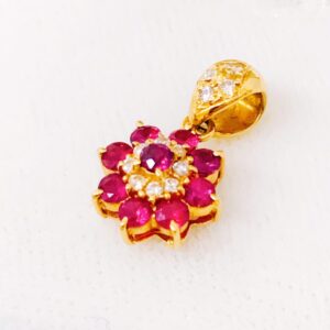 K18 ルビー＆ダイヤ付トップ